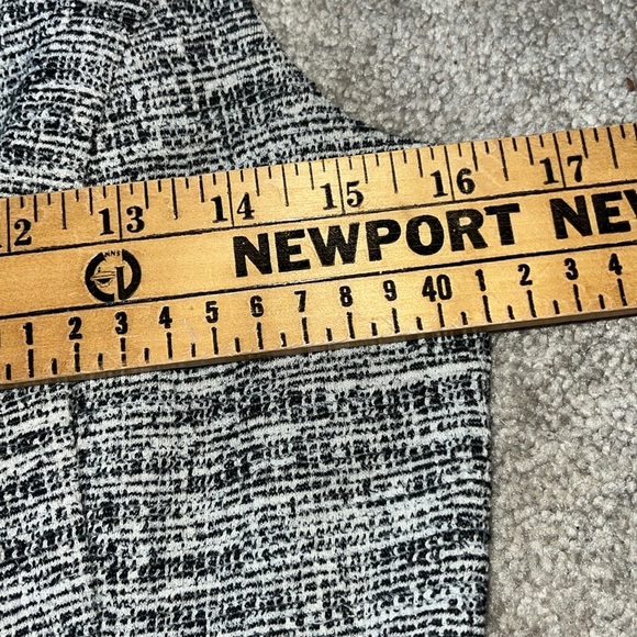 Ann Taylor Plaid Tweed Belted Wrap Dress Size 4P - Picture 10 of 11